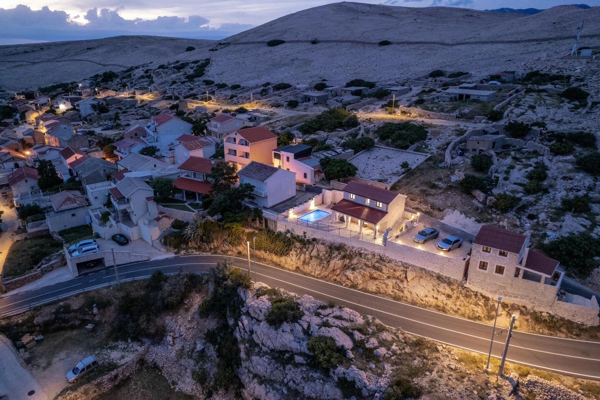 Villa Kamia With Private Heated Pool And Electric Vehicle Adapter Zubovići Εξωτερικό φωτογραφία