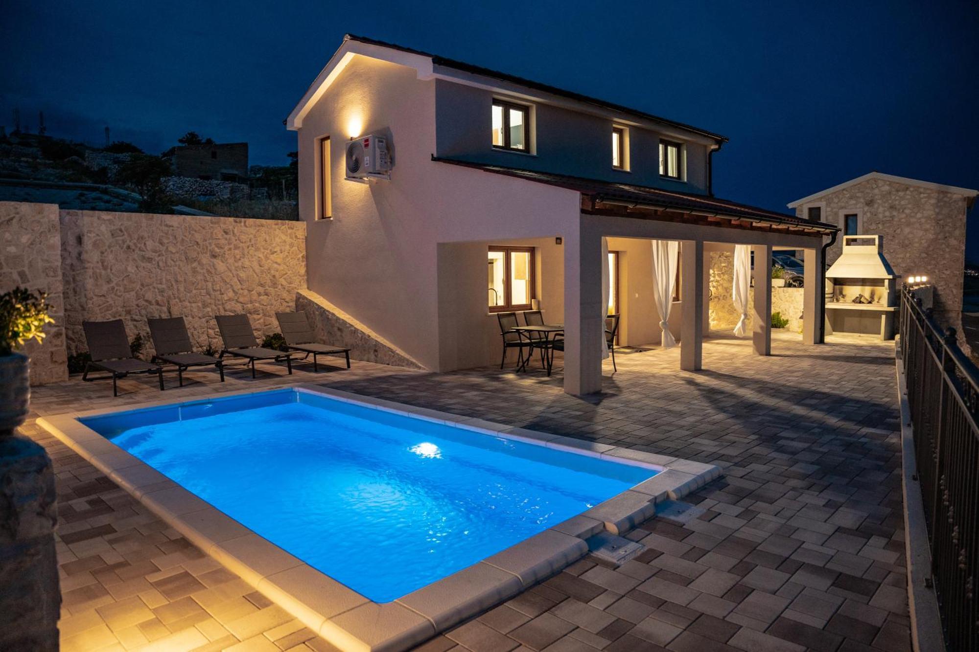 Villa Kamia With Private Heated Pool And Electric Vehicle Adapter Zubovići Εξωτερικό φωτογραφία