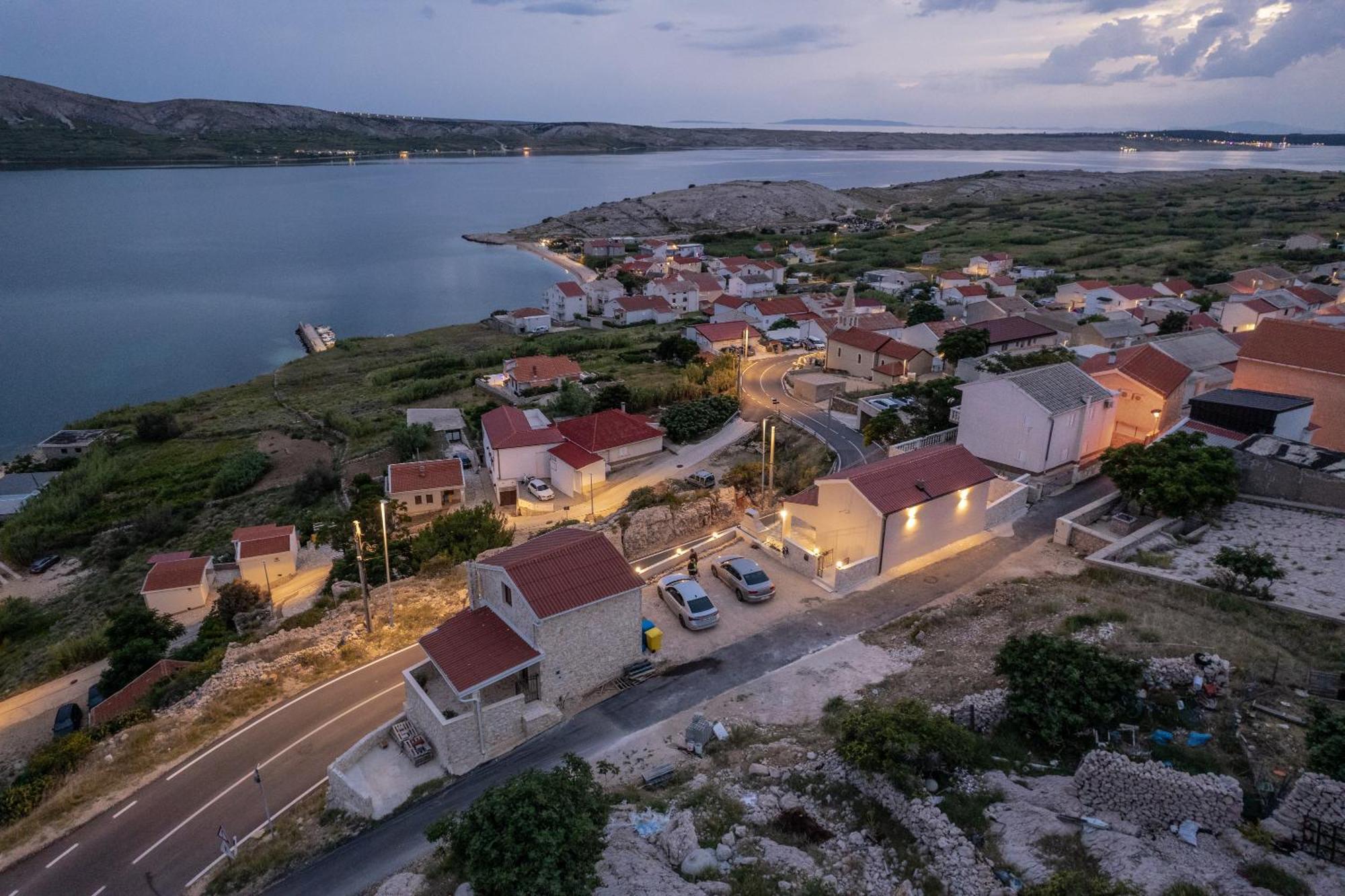 Villa Kamia With Private Heated Pool And Electric Vehicle Adapter Zubovići Εξωτερικό φωτογραφία