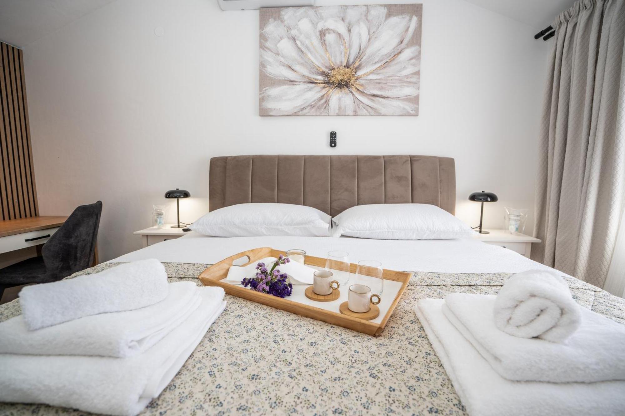 Villa Kamia With Private Heated Pool And Electric Vehicle Adapter Zubovići Εξωτερικό φωτογραφία