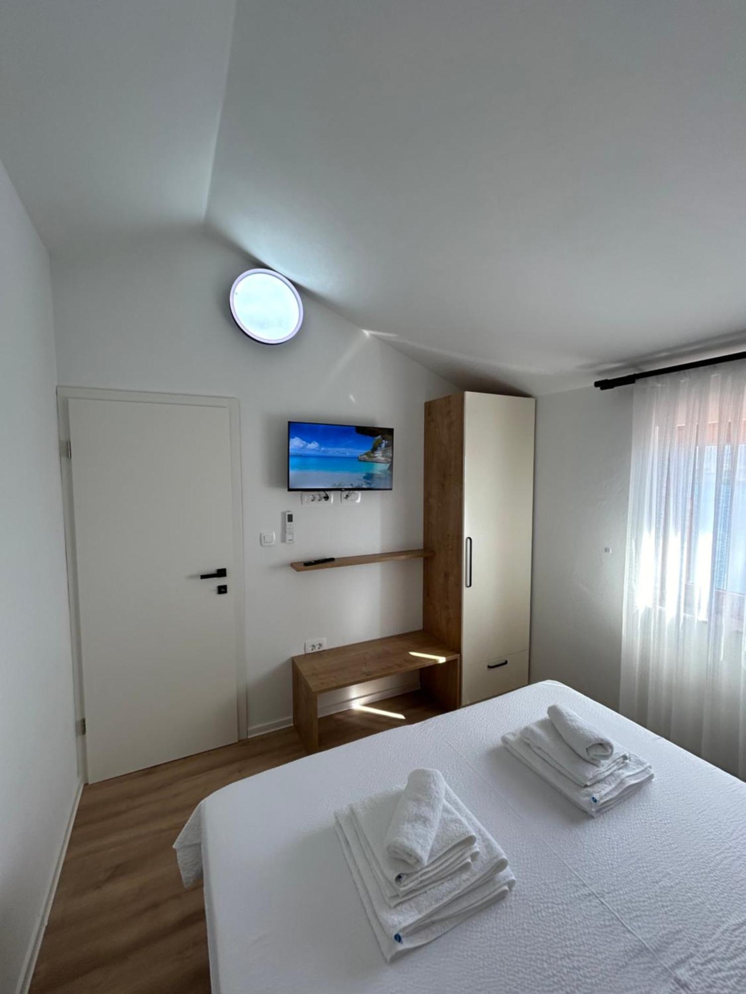 Villa Kamia With Private Heated Pool And Electric Vehicle Adapter Zubovići Εξωτερικό φωτογραφία